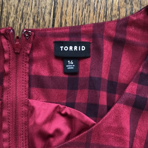 Torrid Red & Black Suede Plaid Scoop Neck Sleeveless Thick Knee-Length Dress - Picture 5 of 7